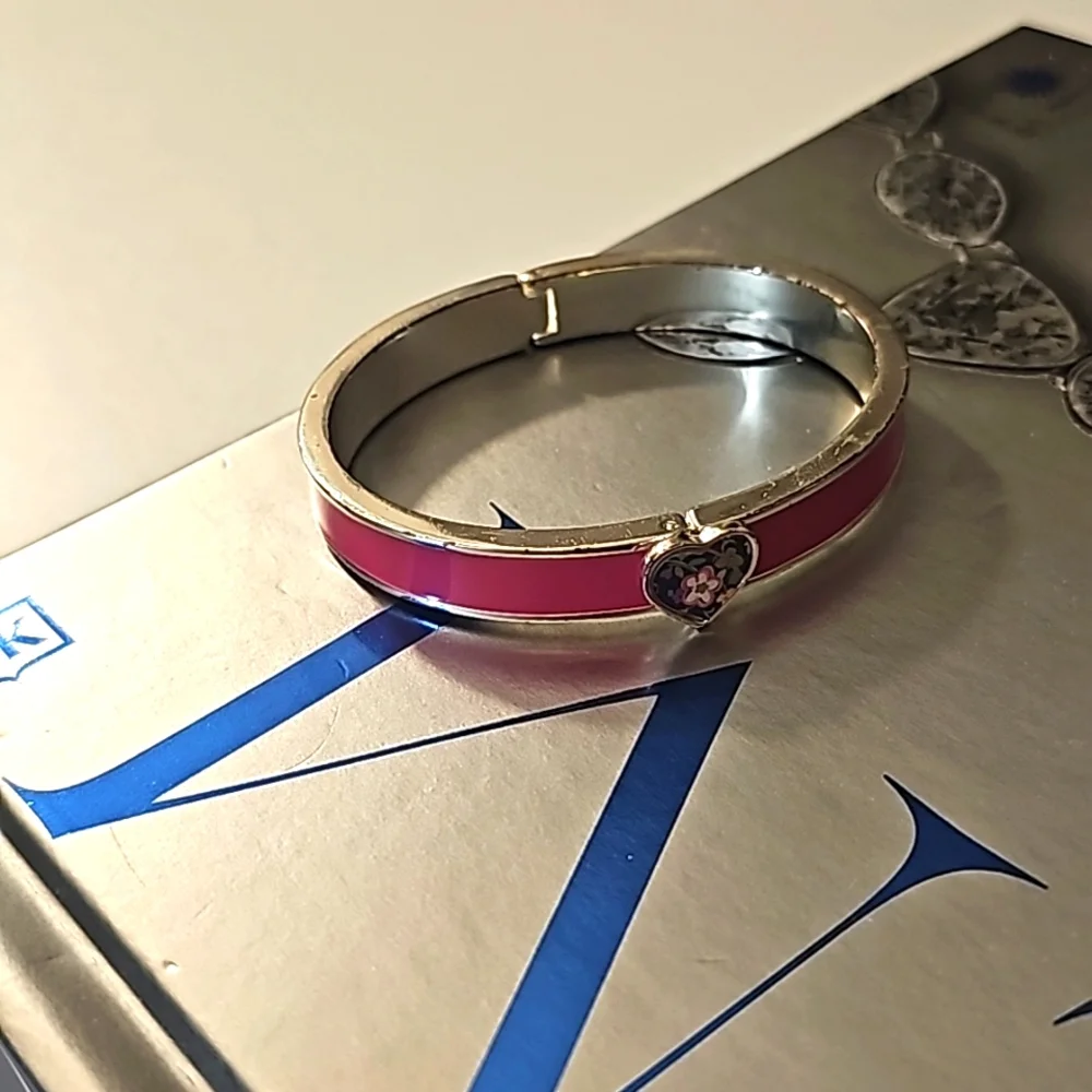 Vintage Vera Bradley Silver Tone Heart Theme Pink Enamel Hinged Bangle Bracelet.